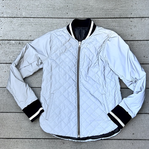 Athleta Reversible Flash Jacket Silver/Black Size Small - Picture 2 of 12